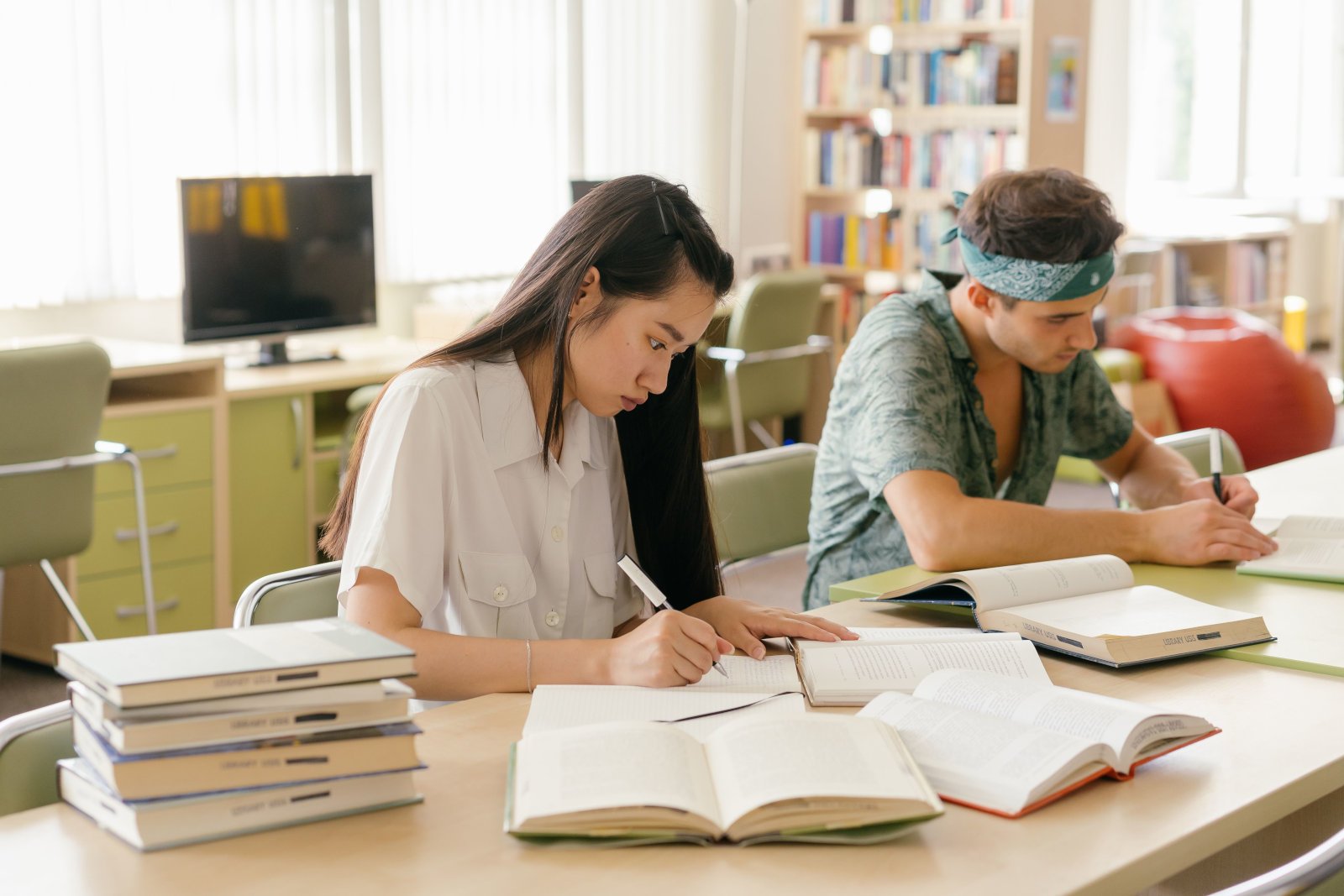 Concursos Públicos: conheça as principais carreiras e saiba como escolher a sua