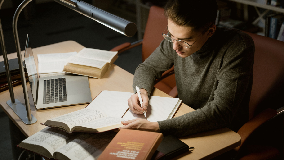 Concurso TJSP Escrevente: o que estudar enquanto o próximo edital não sai?